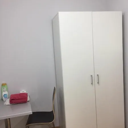 Homestay Habitacion Individual Con Bano Compartido, A-1