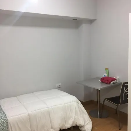 Homestay Habitacion Individual Con Bano Compartido, A-1