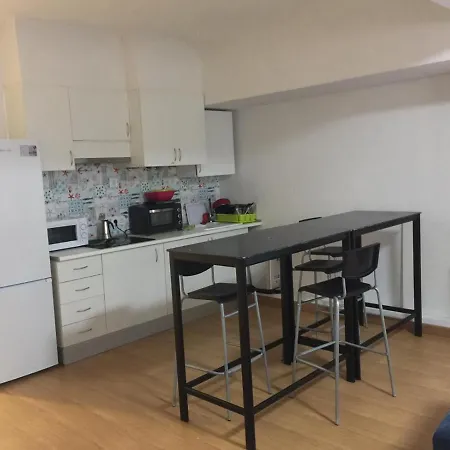 Homestay Habitacion Individual Con Bano Compartido, A-1 *